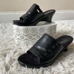 LifeStride Wedge Sandals
